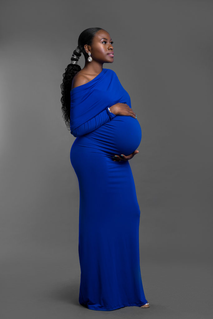 pregnancy, maternity wear, blue pregnancy dress, style the bump, maternity photos, maternity shoot 