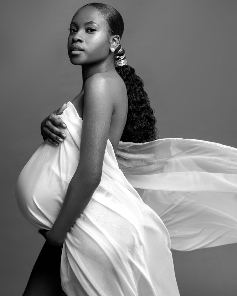 pregnancy, maternity wear, white pregnancy dress, style the bump, maternity photos, maternity shoot, black and white pregnancy photo 